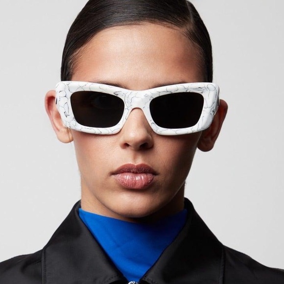 NEW PRADA PR13ZS 17D5S0 WHITE SUNGLASSES SPR13Z 17D-5S0 - Picture 2 of 13